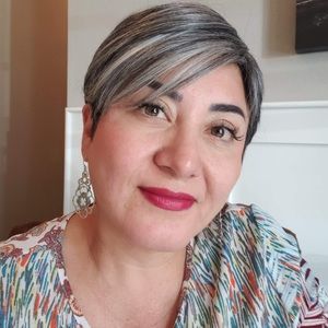 Meet your Posher, Leticia